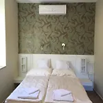Feszek -etel Es Hotel-zanka Zánka
