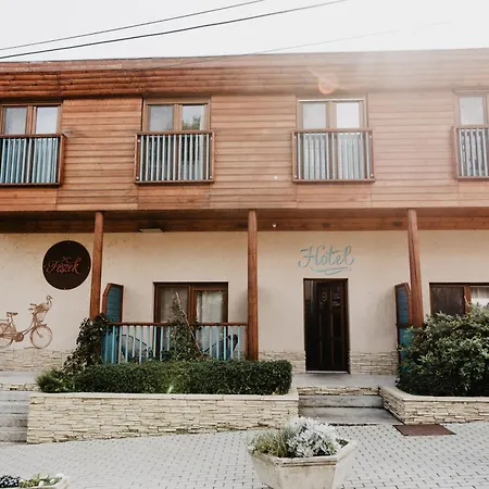 Szálloda Feszek -etel Es Hotel-