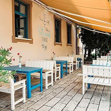 Feszek -etel Es Hotel-zanka * Zánka