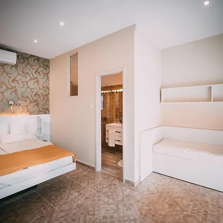 Hotel Fészek -étel és Hotel- *